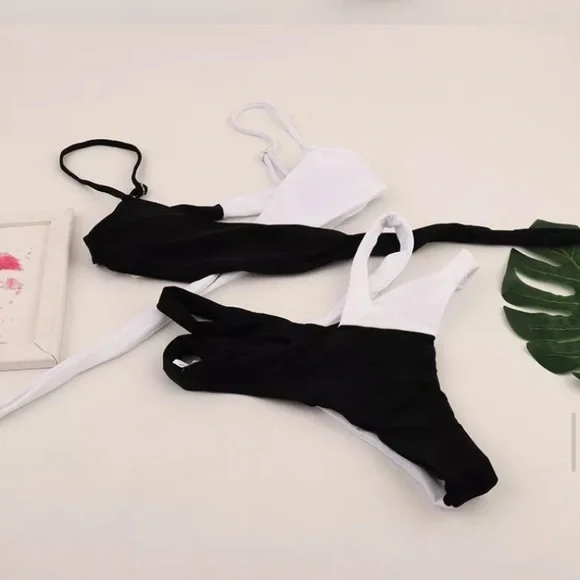 Swimming suit - Picture 2 of 4